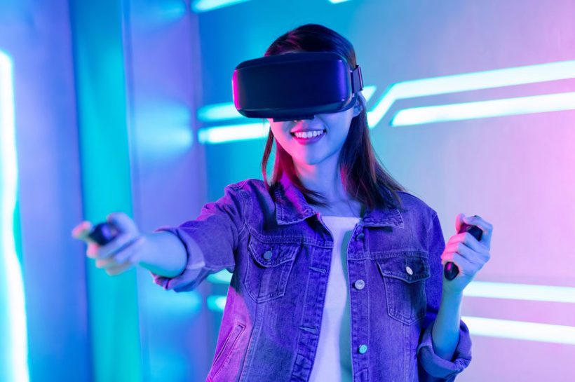 Mengenal Virtual Reality, Teknologi yang Mengubah Cara Kita Berinteraksi