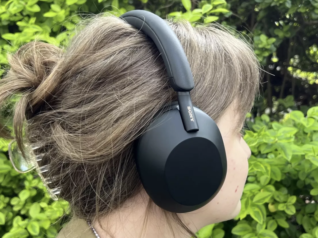 Review Sony WH-1000XM6, Evolusi Baru Headphone Premium di 2025